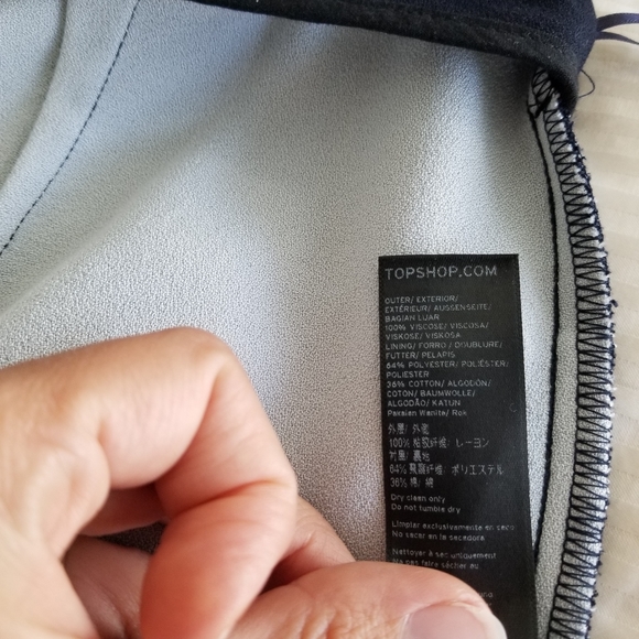 Pencil skirt with front slit - Picture 3 of 5